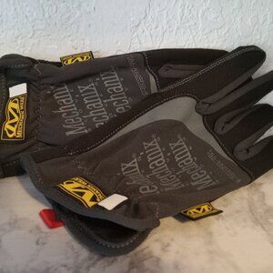 Mechanix Wear Fast Fit Black Work Gloves Touch Capable. Size 9.